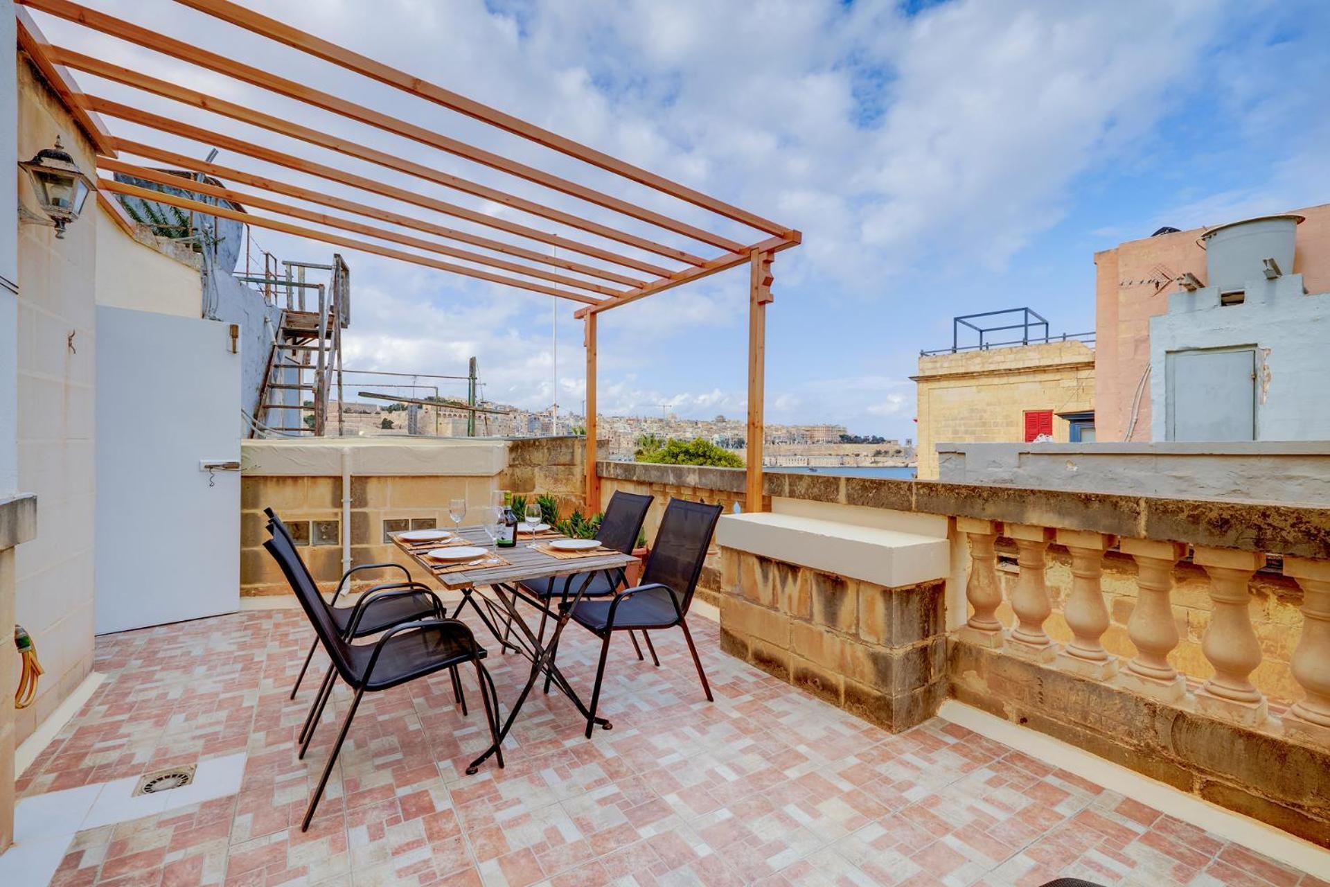 Traditional Maltese Townhouse, Roof Terrace And Views セングレア エクステリア 写真
