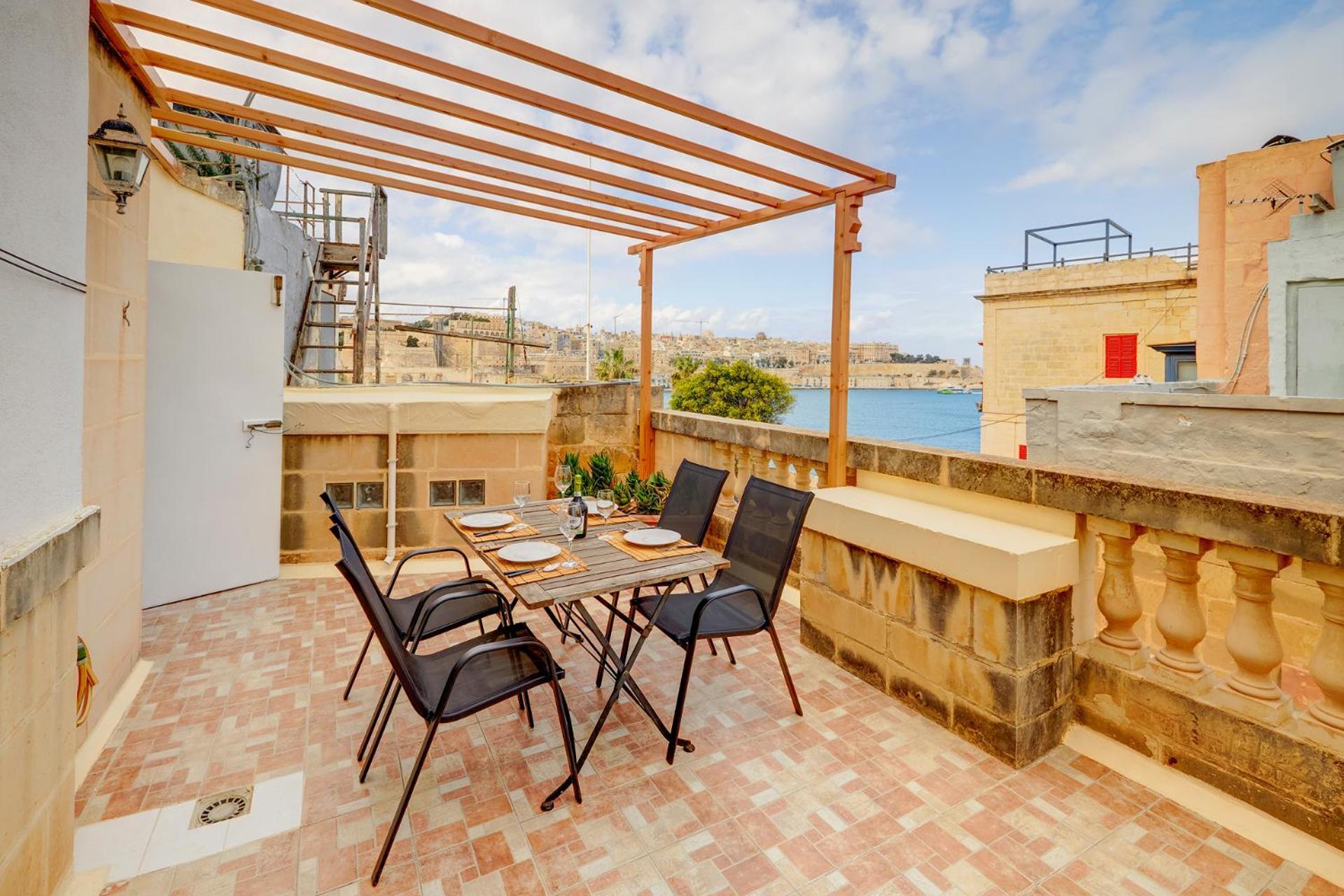 Traditional Maltese Townhouse, Roof Terrace And Views セングレア エクステリア 写真