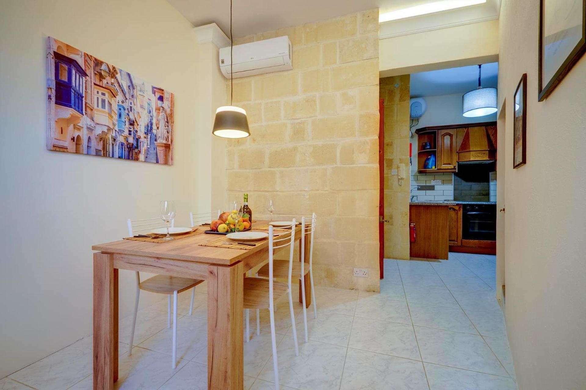 Traditional Maltese Townhouse, Roof Terrace And Views セングレア エクステリア 写真